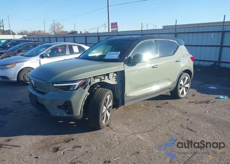 2023 Volvo Xc40 Recharge Pure Electric Twin Plus z USA, uszkodzony, nr VIN YV4ED3UL2P2106509